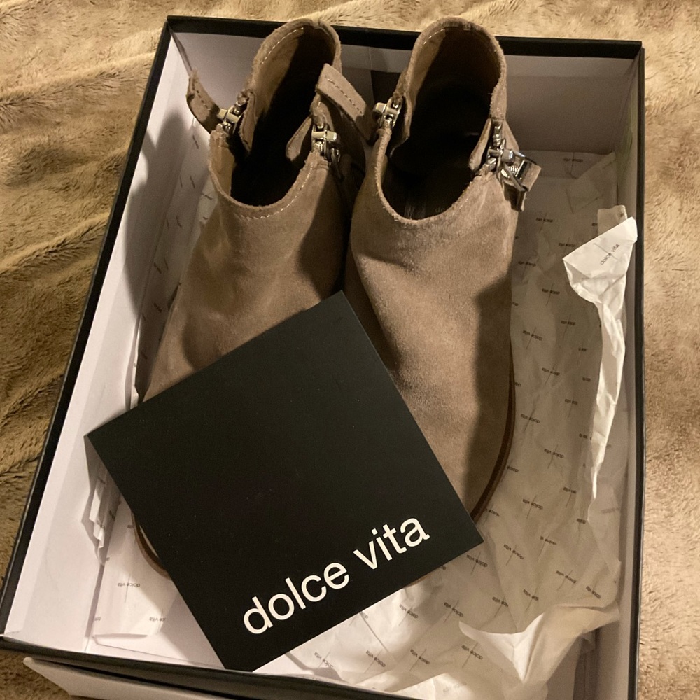 Dolce vita ankle bootie
